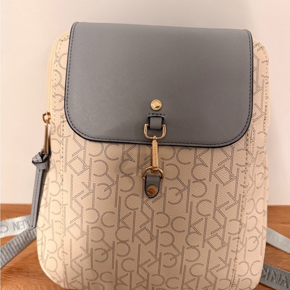 Calvin Klein Blue and White Women's Backpack - Picture 2 of 7